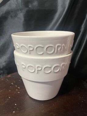 Popcorn Ceramic Snack Bowls - White